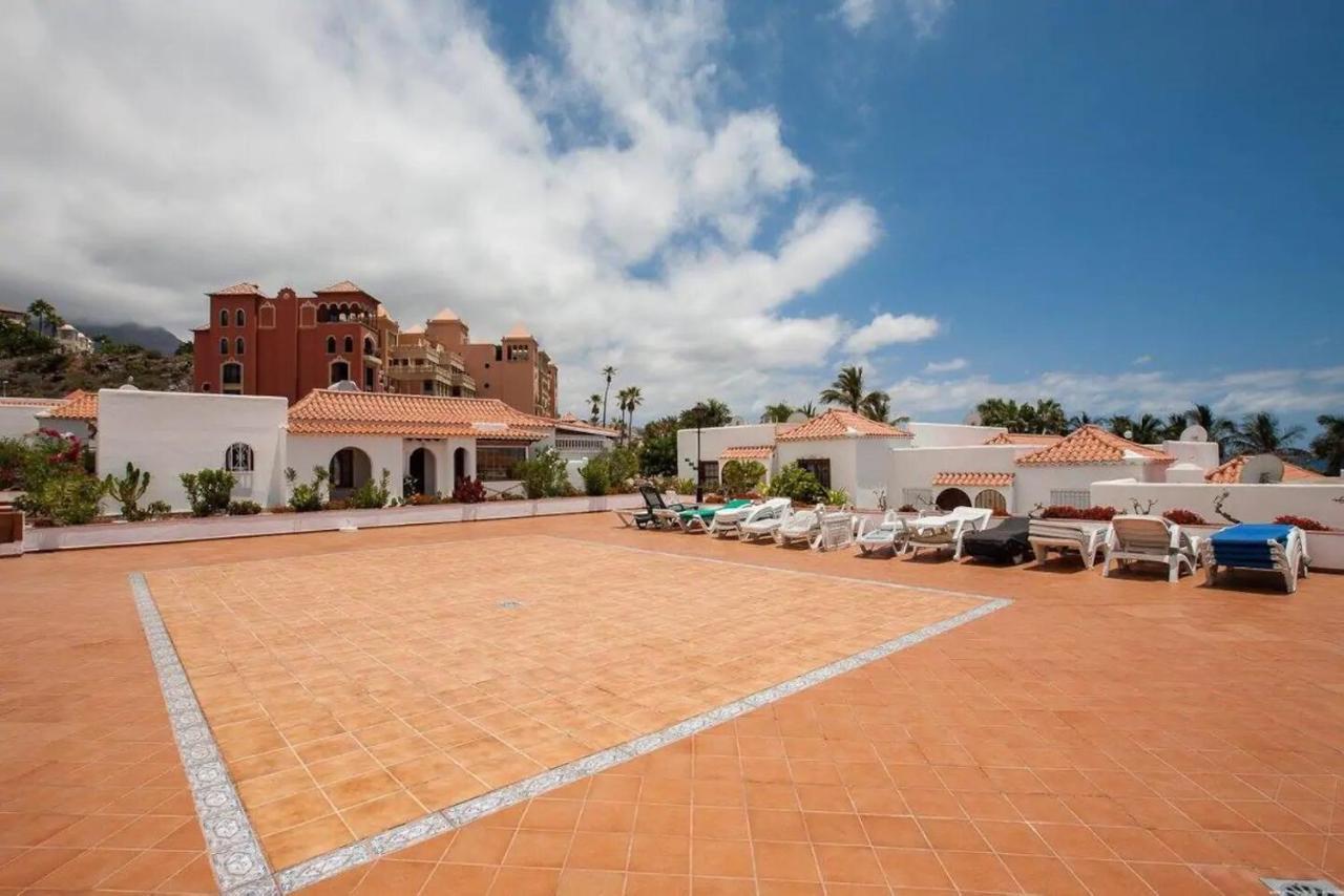 1 Bedroom Apartment For 4 People In Tenerife Costa Adeje  Esterno foto