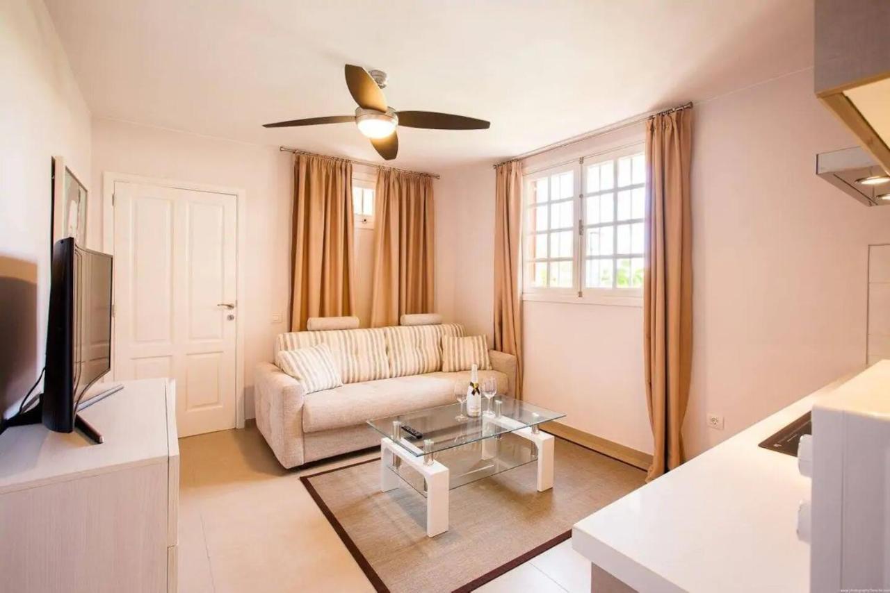 1 Bedroom Apartment For 4 People In Tenerife Costa Adeje  Esterno foto