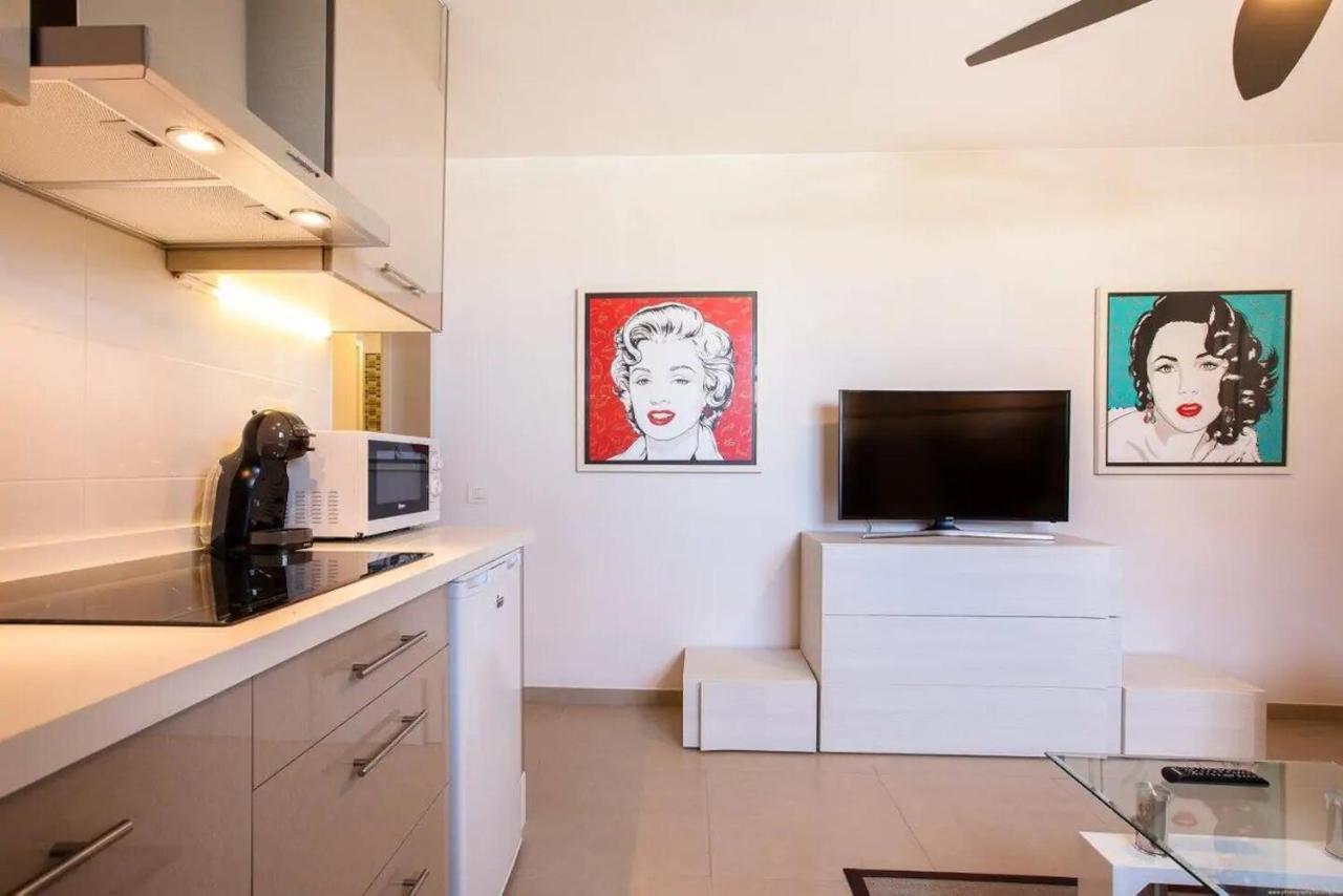 1 Bedroom Apartment For 4 People In Tenerife Costa Adeje  Esterno foto